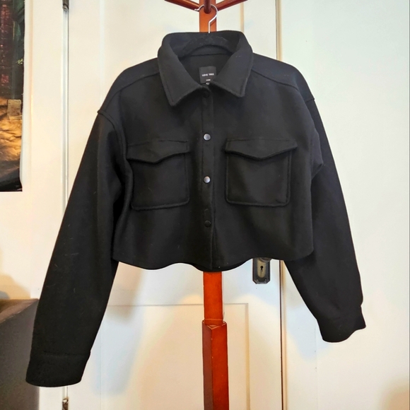 NWT cropped shacket - Picture 1 of 3